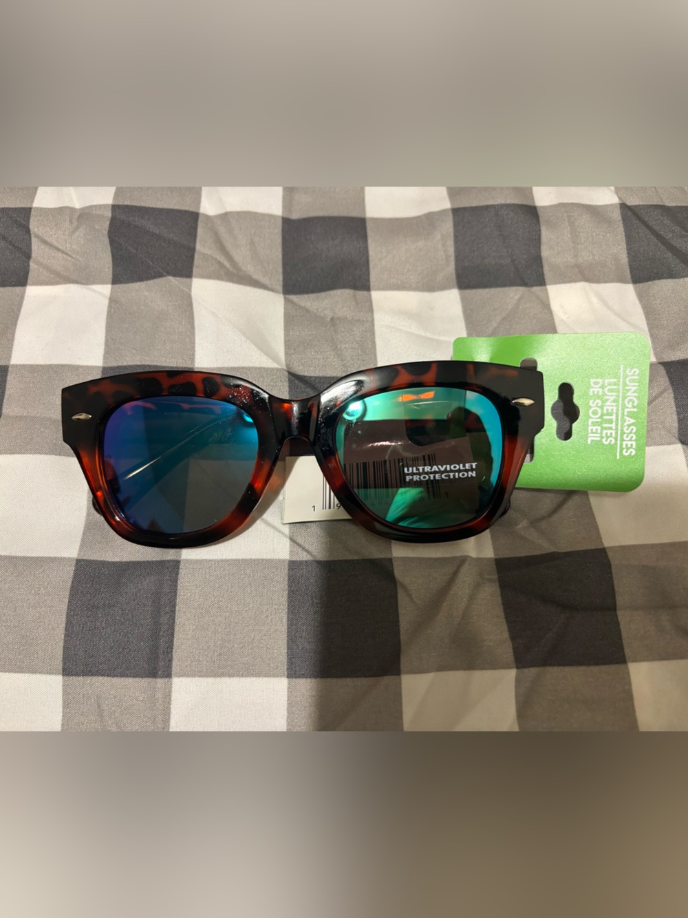 Men's Tortoiseshell Sunglasses with Blue-Green Mirrored Lenses